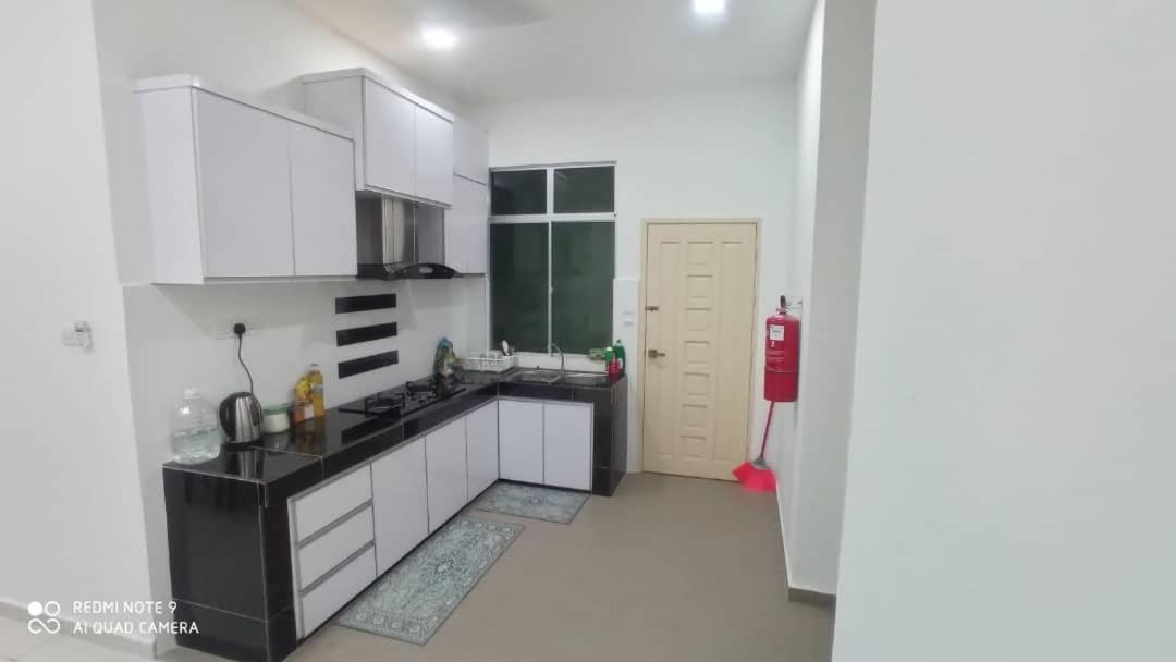 Maryam Homestay Jertih Exterior foto
