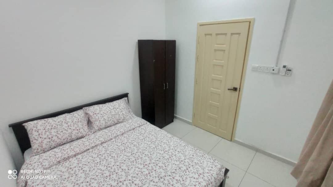 Maryam Homestay Jertih Exterior foto